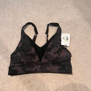 NWT Zyia Active Adjustable Mesh Bra with connecting straps